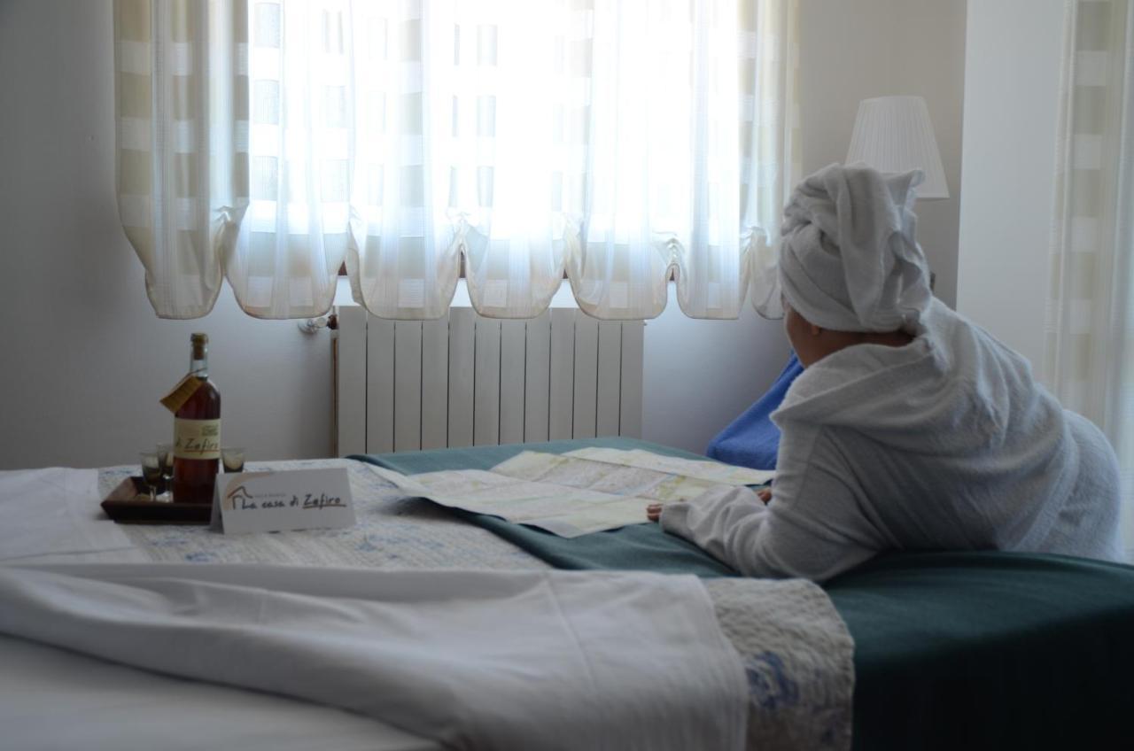 B&B La Casa Di Zefiro Limite Kültér fotó