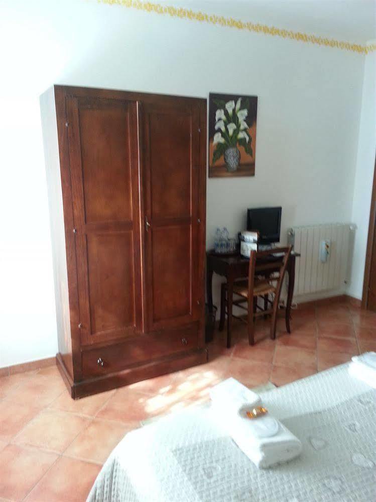 B&B La Casa Di Zefiro Limite Kültér fotó